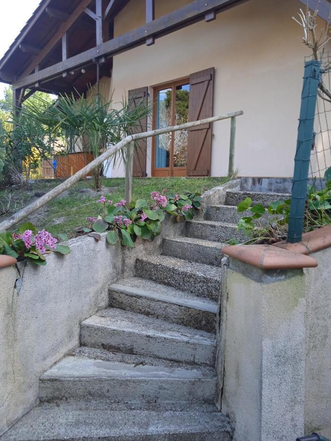 Maison Au Dessus Du Lac De Biscarrosse Exterior photo